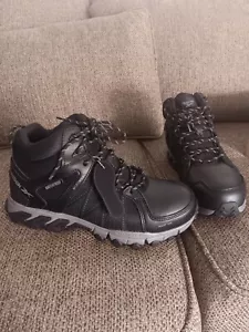 reebok trailgrip alloy toed Size 9.5 waterproof, black, alloy toed. Slip resista - Picture 1 of 4