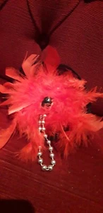 Red Feather Fascinator Hair Clip Headpiece 20s Gatsby Flapper Fancy Dress - Picture 1 of 1