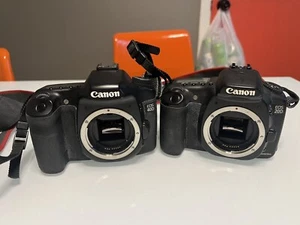 AS-IS FOR PARTS OR REPAIR - Canon EOS 40D & 20D Bodies w/ Charger & 2 Batteries - Picture 1 of 19
