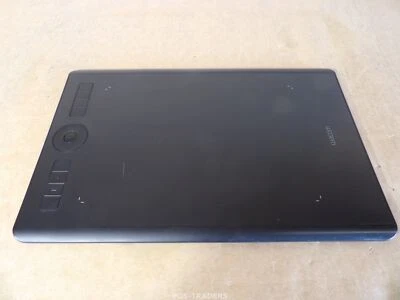 Wacom Intuos Pro PTH-660 Graphics Drawing Tablet - B-GRADE - INCL USB CABLE - Bild 1 von 4