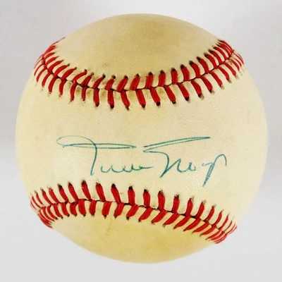 Willie Mays Signed Baseball Giants - COA JSA - Image 1 of 4