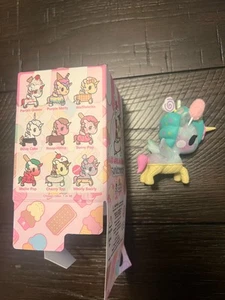 tokidoki Ice Cream Shop Unicorno “WHIRLY SWIRLY” w/Box/Guide/Sticker 🍦CHASER🍦 - Bild 1 von 1