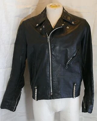 CHAQUETA DE CUERO VINTAGE PUNK CON TACHUELAS PARA MOTO SIN ETIQUETA  Foto 1 de 4