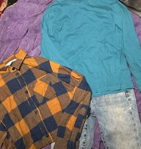 Lot of Boys’ Clothing - GAP Stretch Skinny Jeans & H&M Shirts (Size 6/7, EU 128) - Picture 1 of 5
