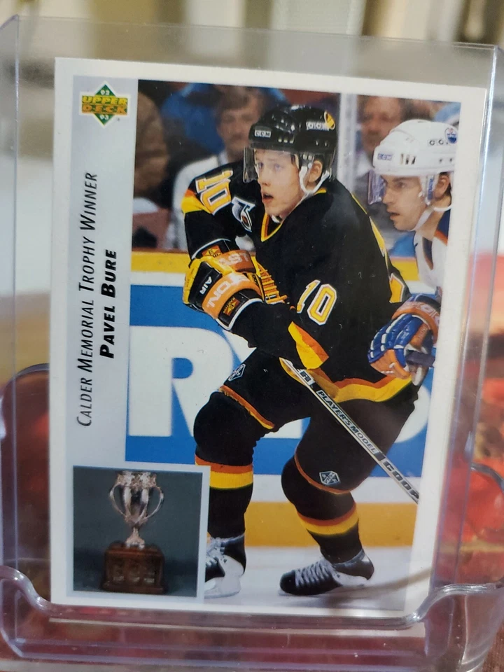 1992-93 Upper Deck Calder Trophy Winner Pavel Bure #431 mint - Image 1 of 2