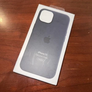New Sealed OEM Apple Silicone Case MagSafe iPhone 13 Midnight MM2A3ZM/A - Picture 1 of 2