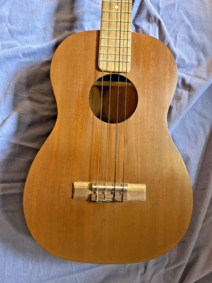 Handmade baritone ukulele - Image 1 of 4