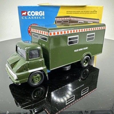 CORGI CLASSICS 1.50 THAMES TRADER CONTROL UNIT POLICE MOBILE COLUMN - 30307 - Image 1 of 4