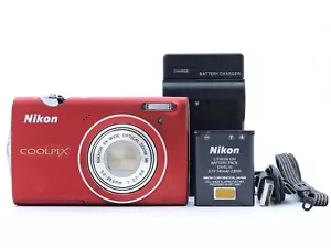 Nikon COOLPIX S5100 fotocamera digitale compatta rossa 12,2 MP 5x zoom dal Gi... - Foto 1 di 13