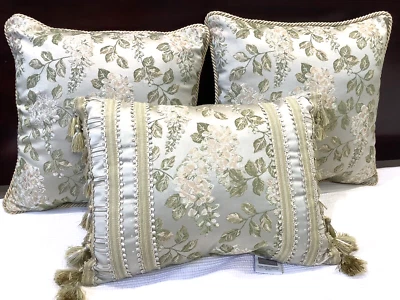 Набор из 3 наволочек Croscill Gold Flower Marietta Wisteria Hydrangea - Изображение 1 из 4