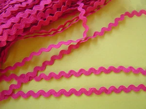 13 Meter Ric Rack Border Ric Rac Lace Elegant Magenta 0 3/16in RR 009 EN12 - Picture 1 of 2