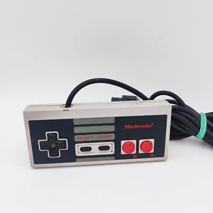 CONTROLLER Nintendo Nes originale BUONE CONDIZIONI - Foto 1 di 4