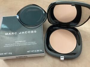 Marc Jacobs Accomplice blurring powder with brush, 52 Siren Neu, New 