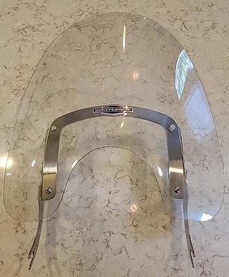 2000-2017 GENUINO HARLEY DAVIDSON FL SOFTAIL NOSTÁLGICO 21" PARABRISAS FLSTN Foto 1 de 4