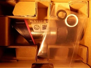 KEYENCE CORPORATION GP-M400 GPM400 GP M400 PRESSURE SENSOR NIB NEW IN BOX GP M - Picture 1 of 12
