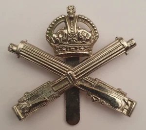 The Machine Gun Corps Officers Chromed Cap Badge. British Army. Slider to Rear - Picture 1 of 3