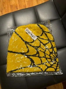 Fashion Beanie Yellow And Black Spider Beanie Unisex - Picture 1 of 2