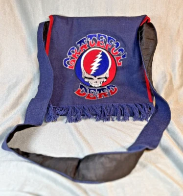 Nuevo bolso de hombro con flecos azules con emblema Grateful Dead Steal Your Face con licencia Foto 1 de 4