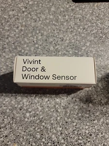 Vivint Smart Sensor VS-DW12-345 Smart Door and Window Sensor - Picture 1 of 3