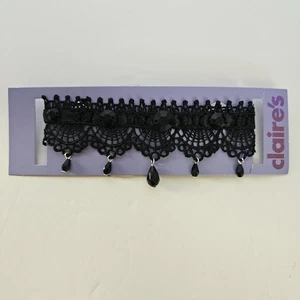Collar gargantilla de encaje gótico negro con cuentas Claire's - Imagen 1 de 4