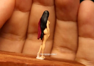 Impresión 3D 1/64 Figuras Baño NIÑA Lindo Zombi Ajuste 1:64 Coche Calle Diorama - Imagen 1 de 23