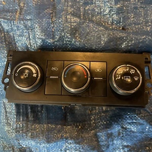 2007-2014 Chevrolet Silverado GMC Sierra AC Climate Control Unit P/N: 15238552 - Foto 1 di 7