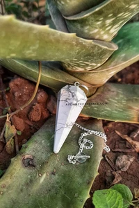 Howlite Drowsing pendulum Pendant Nacklace with Chain & Bead for Divination Tool - Picture 1 of 3