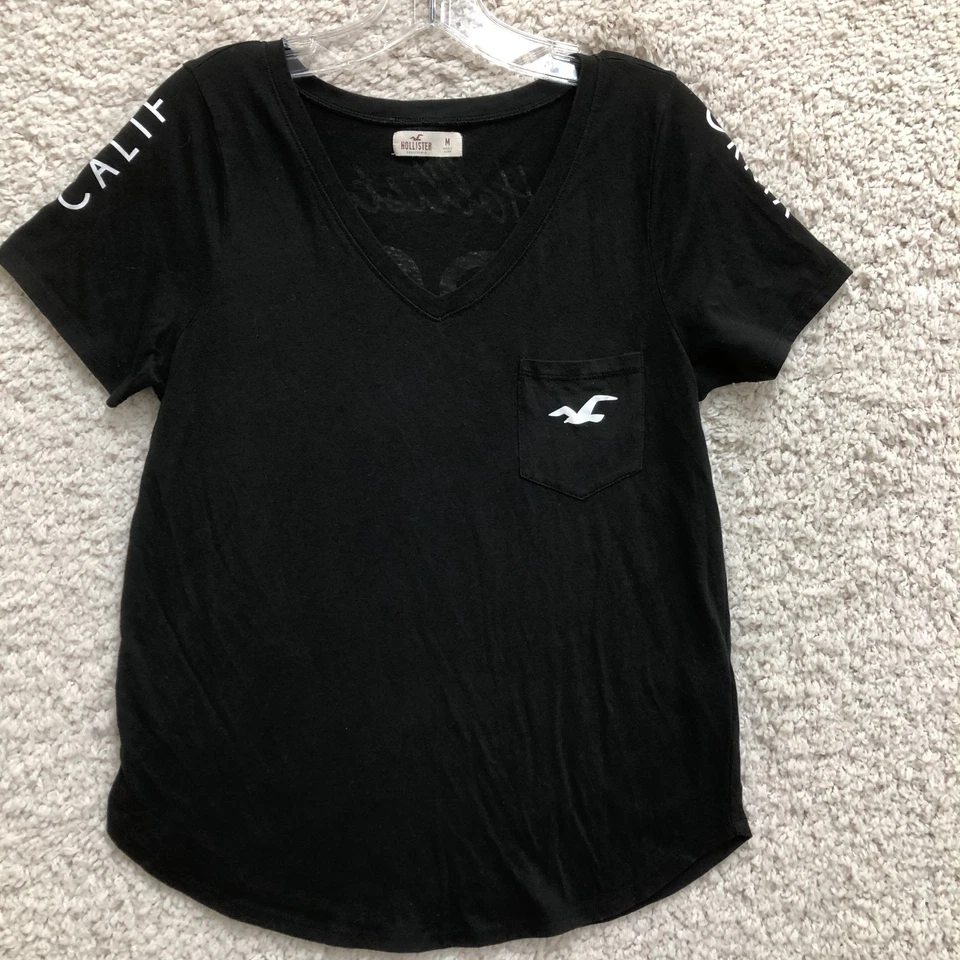 Camiseta Hollister Top Média Adulta Preta Califórnia 22 V Decote Bolso Feminina M - Imagem 1 de 4