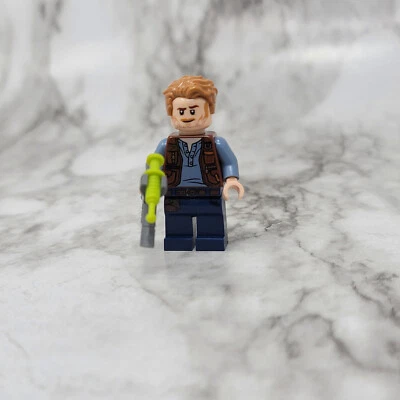 Lego Owen Grady Minifigure Jurassic World 75935 - Image 1 of 2