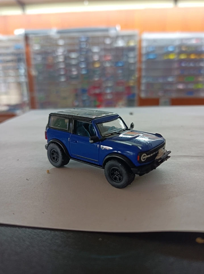1:64 Ford Bronco 2 porte '21 - Immagine 1 di 1