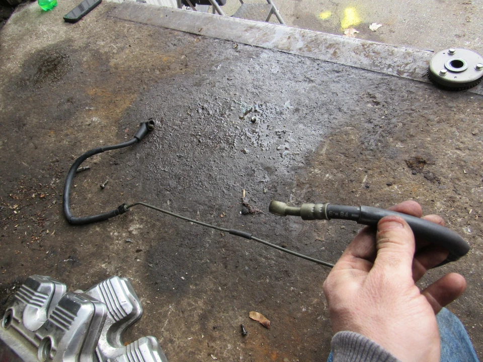 Honda VF1100 S V65 1985 sable embrague manguera línea Foto 1 de 1