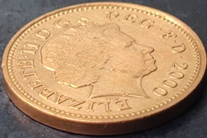 2000 United Kingdom 1 Penny KM# 986 US SELLER COMBINED SHIPPING REFUND - Picture 1 of 2