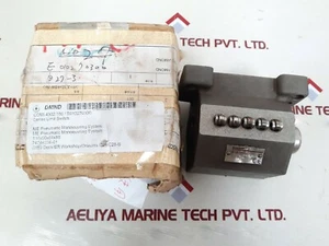 Balluff bns 542-b5-r12-72-10 limit switch - Picture 1 of 5