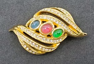 Christian Dior Gripoix Emerald Ruby Sapphire Crystals Openwork Leaf Brooch Gold - Picture 1 of 9