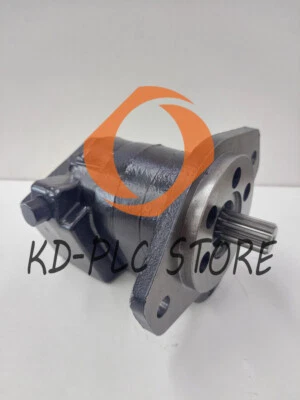 New 163D70546 Danfoss Gear Pump DE1R-45SH-BC-P13B-15N-152-DU-AN-NNN - Image 1 of 4