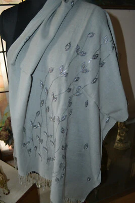 Estola de cachemir bordada a mano zari zardozi lentejuelas con cuentas: 16 ELECCIÓN DE DISEÑO Foto 1 de 4