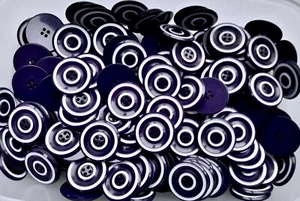 28mm 44L Deep Dark Amethyst Purple White Ring 4 Hole Polished Coat Buttons Q804 - Picture 1 of 1