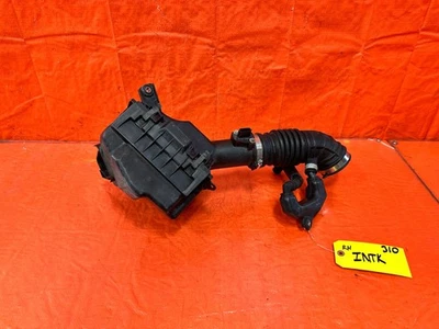 08-15 INFINITI G37 CUPÉ Y CONVERTIBLE - CARCASA FILTRO AIRE DERECHO CAJA ADMISIÓN BRAZO Foto 1 de 4