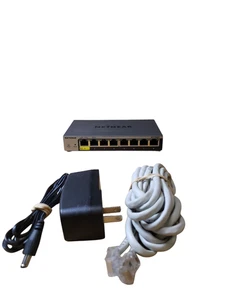 Netgear GS108T GS108Tv3 8-portowy Gigabit Ethernet Smart Managed Switch z zasilaniem - Zdjęcie 1 z 5