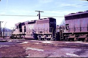 ORIGINAL EKTACHROME SLIDE NORFOLK & WESTERN SD40-2 #1630 DECATUR, IL JAN. 1976 - Picture 1 of 1