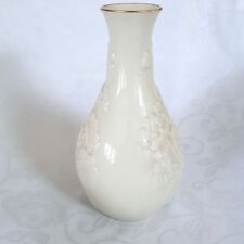 Lenox Bone China Countess Collection Vase Embossed Geranium Leaves 8” Wedding