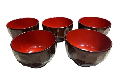 Juego de 5 cuencos de madera octogonales de laca japonesa diseño rojo negro Foto 1 de 4