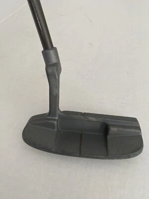 Nomad Tru-Roll 9 RH Putter, Titanium Magnesium Composet Alloy Shaft Lamkin Grip - Image 1 of 4
