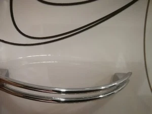 4 Griffe Metall Chrom,für Schränke und and. Möbel,Lochabstand 97mm,NP 6,97€ Stk - Bild 1 von 2