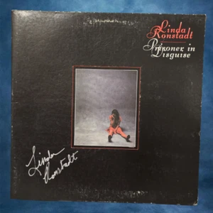 Linda Ronstadt - signed vinyl record - Prisoner In Disguise - Picture 1 of 2