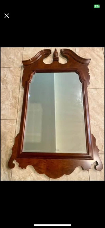 Espejo de pared vintage HENREDON madera maciza cerezo caoba estilo europeo 51”X28”. Foto 1 de 4