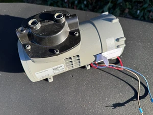 Thomas Vacuum Pump 905BGQQ23-173 * Shop TESTED * 208- 240V , 6AMP  *Warranty * - Picture 1 of 6