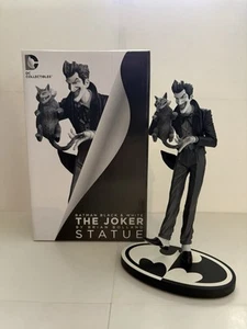 Batman Black And White Brian Bolland Joker Statue (DC Direct 2012) - Picture 1 of 16