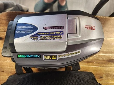 VTG Panasonic Palmcorder VHSC Model PV-L552D camera camcorder. - Image 1 of 4