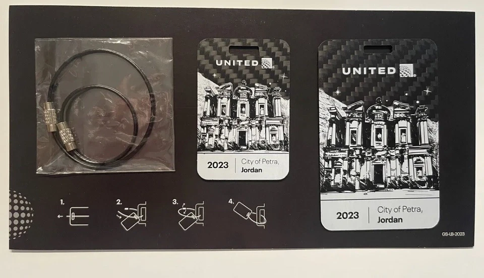 2023 UNITED AIRLINES GLOBAL SERVICES CARBON FIBER LUGGAGE TAG SET OF 2 - Image 1 of 1